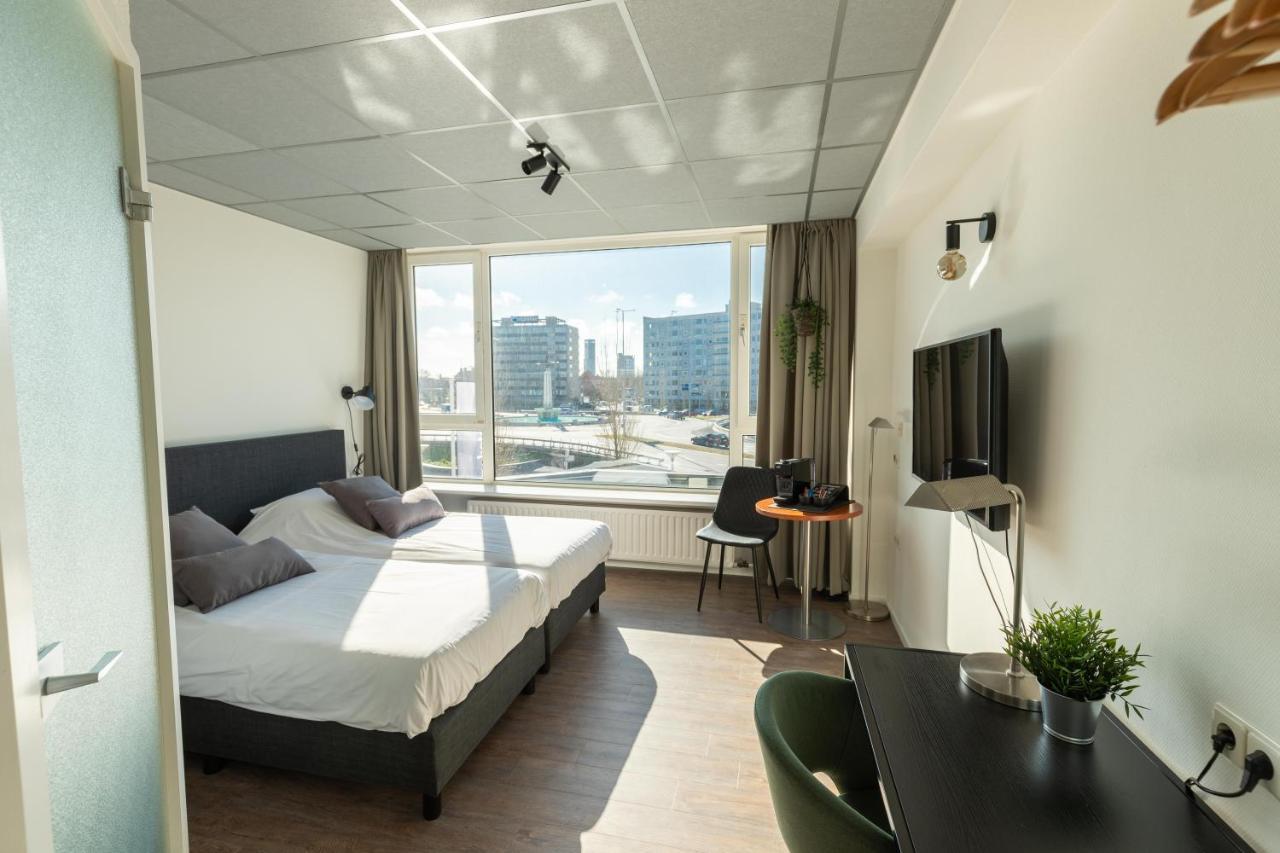 Eurohotel ลีวาร์เดิน ภายนอก รูปภาพ